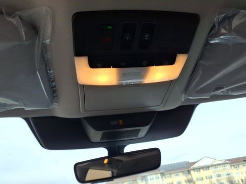 New 2026 Nissan Pathfinder Platinum image 24