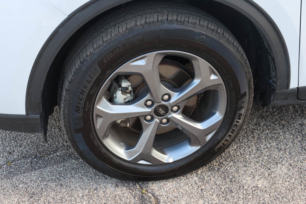 Used 2025 Ford Escape ST-Line AWD/4WD image 7