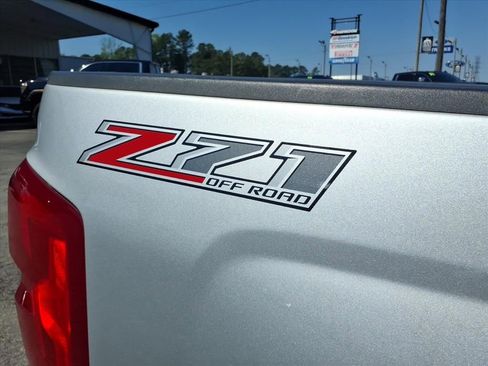 Used 2016 Chevrolet Silverado 1500 LTZ Z71 AWD/4WD image 14