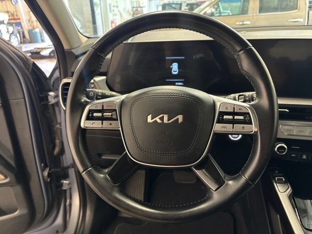 Used 2025 Kia Telluride S AWD/4WD image 14