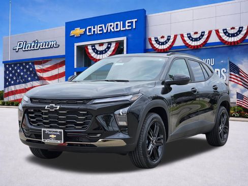 New 2026 Chevrolet Trax ACTIV w/ Sunroof Package FWD image 2