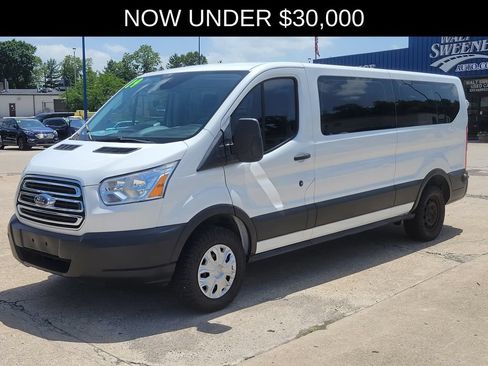 Used 2019 Ford Transit 350 XLT RWD image 2