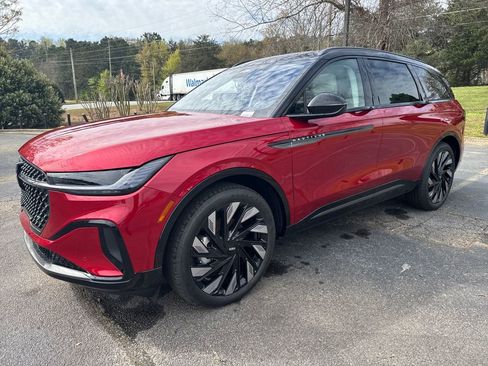 New 2026 Lincoln Nautilus Reserve w/ Jet Appearance Package image 3