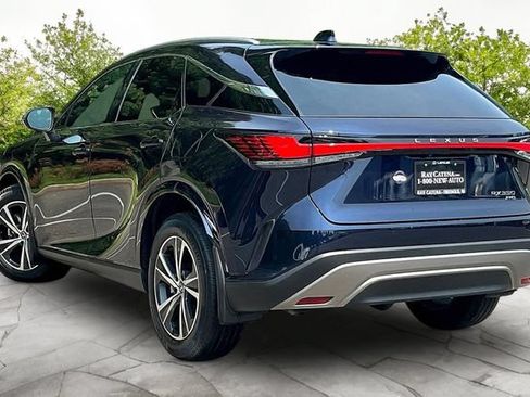 Used 2023 Lexus RX 350 Premium w/ Accessory Package AWD/4WD image 4