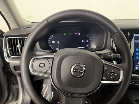 Used 2024 Volvo S60 B5 Core image 23