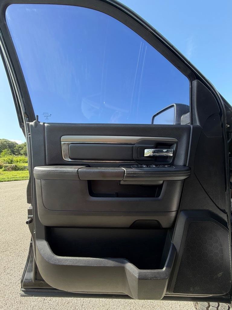 Used 2015 RAM 1500 Sport w/ Convenience Group AWD/4WD image 9
