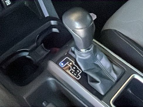 Used 2022 Toyota Tacoma 2WD Double Cab image 29