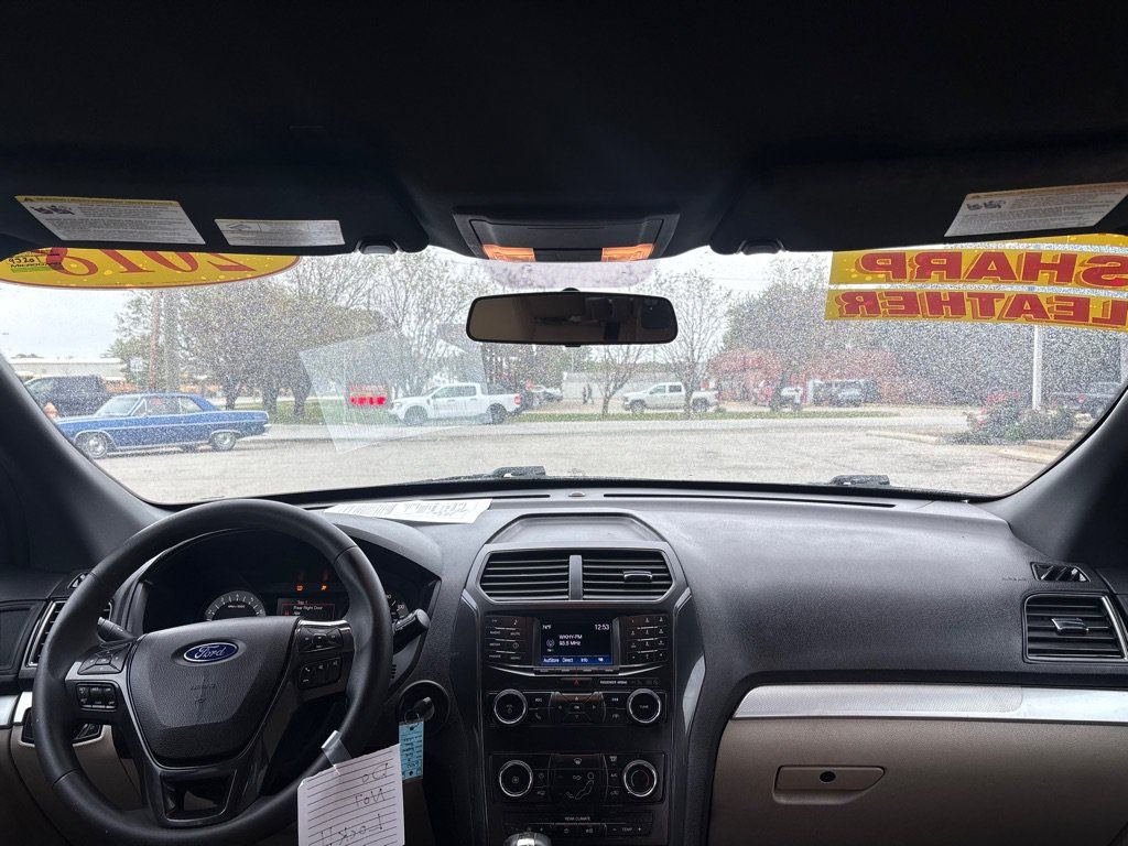 Used 2018 Ford Explorer FWD image 13