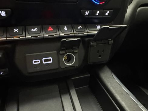 Used 2021 Chevrolet Silverado 1500 LTZ w/ LTZ Premium Package AWD/4WD image 43