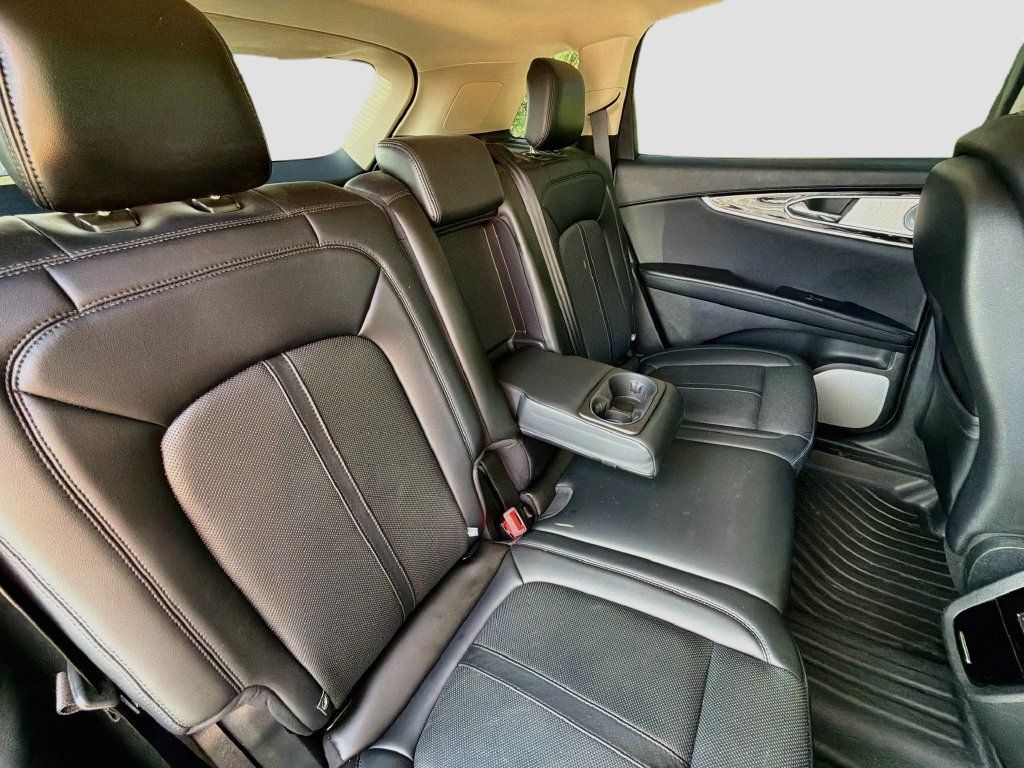 Used 2021 Lincoln Nautilus Reserve w/ Equipment Group 202A AWD/4WD image 31