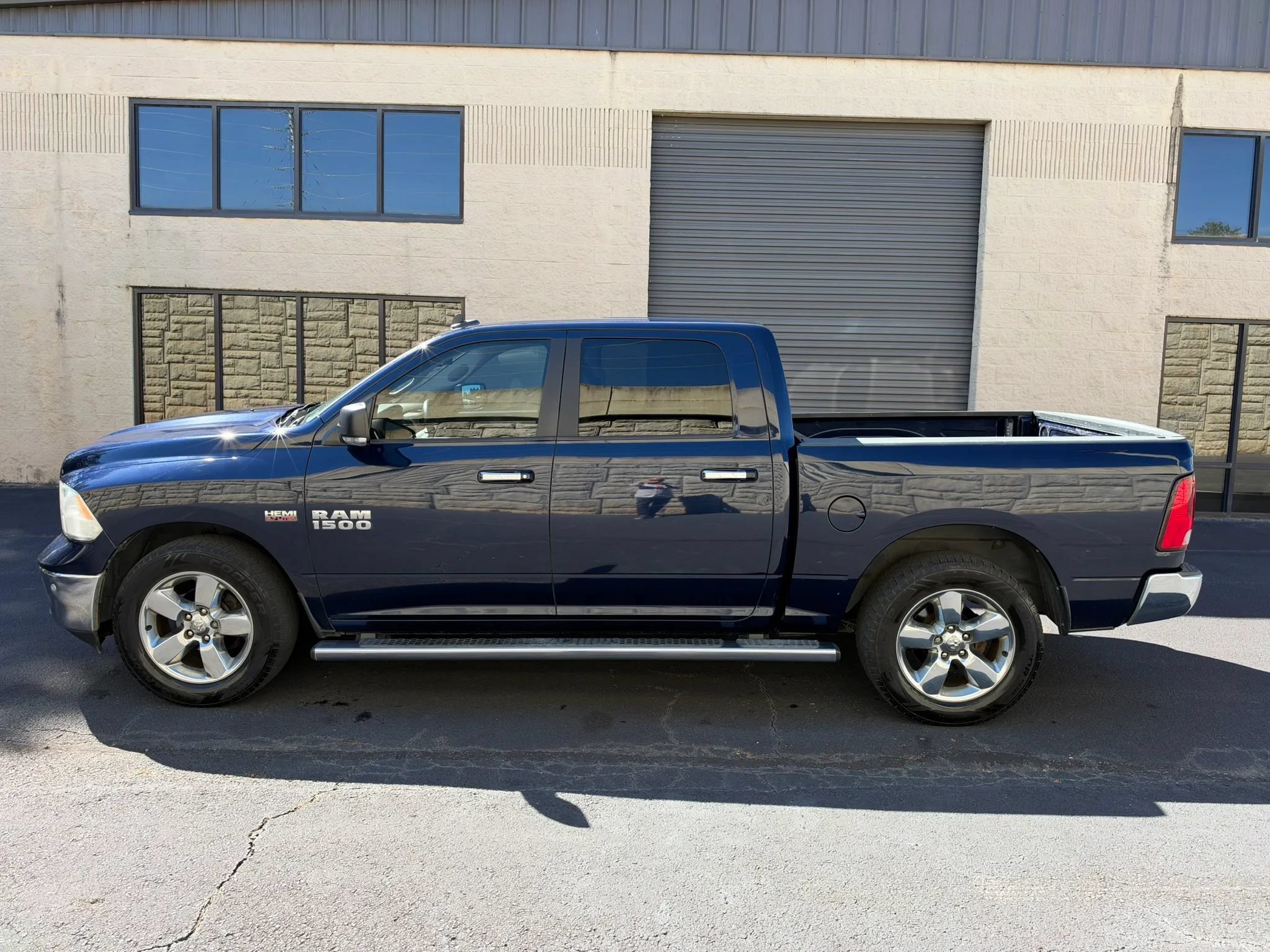 Used 2017 RAM 1500 Lone Star RWD image 10