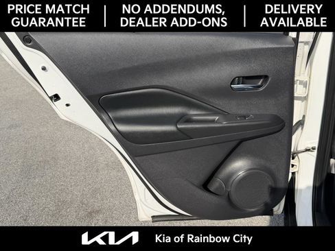 Used 2020 Nissan Kicks SR w/ SR Premium Package FWD image 16