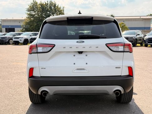 Used 2022 Ford Escape SE w/ Convenience Package FWD image 10