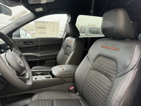 New 2025 Nissan Pathfinder Rock Creek image 14