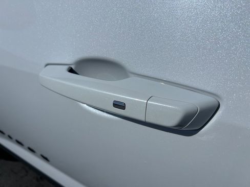 New 2026 Chevrolet Equinox ACTIV FWD image 16
