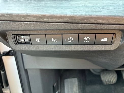 Certified 2024 Nissan Ariya AWD image 22