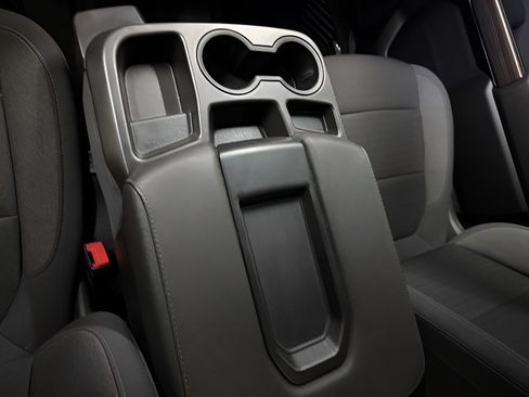 Used 2022 Chevrolet Silverado 1500 RST AWD/4WD image 17