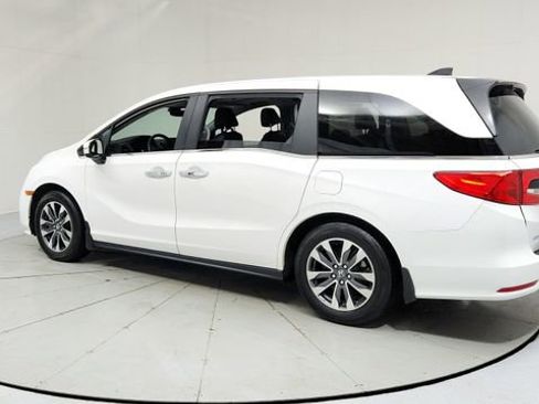 Used 2024 Honda Odyssey EX-L image 3