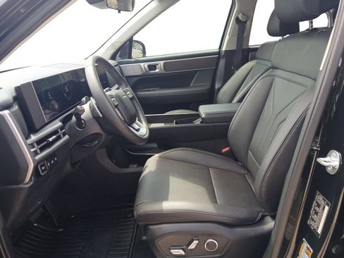 Certified 2025 Hyundai Santa Fe SEL FWD image 9