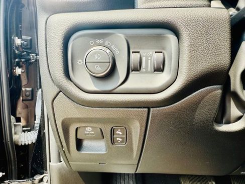 Used 2025 RAM 1500 Big Horn image 13