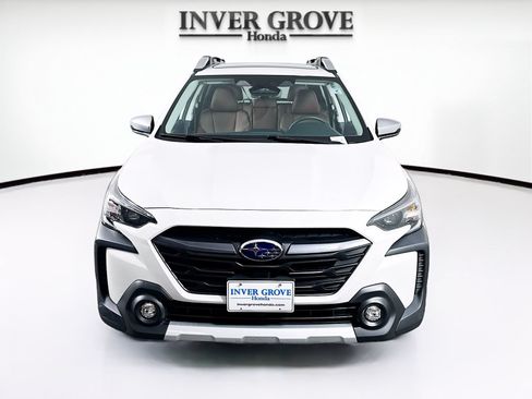 Used 2024 Subaru Outback Touring AWD/4WD image 2