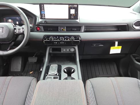 New 2026 Honda Pilot Sport image 14