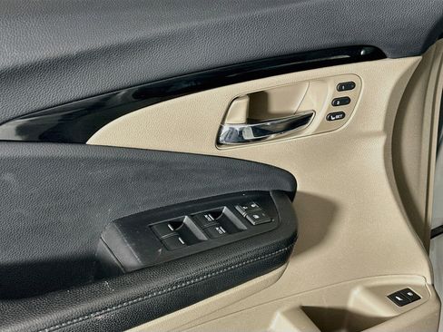 Used 2020 Honda Pilot Touring image 15