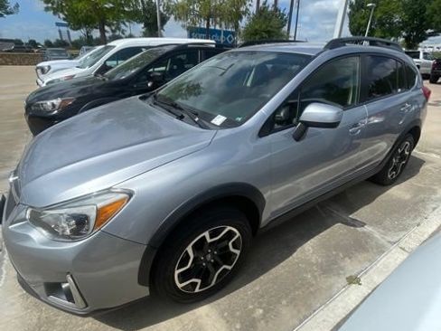 Used 2016 Subaru Crosstrek 2.0i Premium AWD/4WD image 11