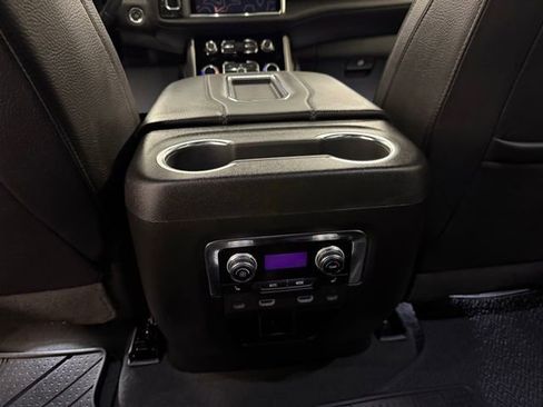 Used 2023 GMC Yukon Denali w/ Denali Reserve Package image 20