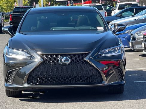 Used 2024 Lexus ES 350 F Sport w/ Accessory Package (Z2) FWD image 10