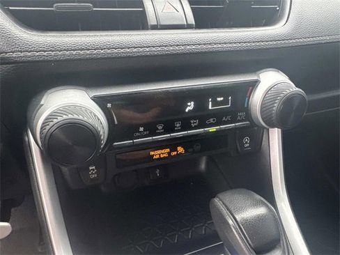Used 2021 Toyota RAV4 LE w/ Carpet Mat Package (TMS) image 22
