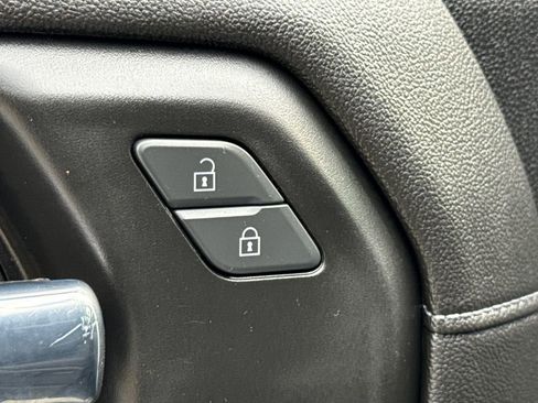 Used 2022 Chevrolet Silverado 1500 LT image 20