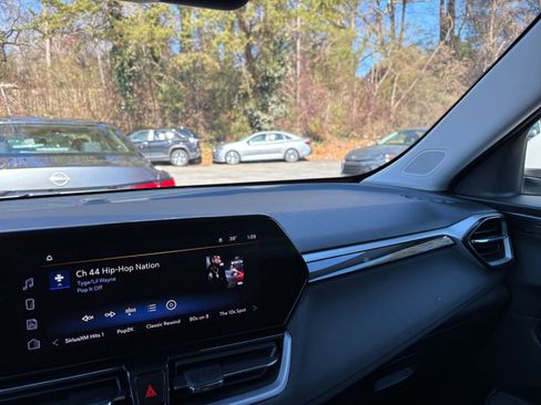 Used 2025 Chevrolet TrailBlazer LT image 40