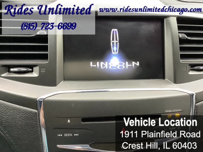 Used 2013 Lincoln MKS FWD image 10