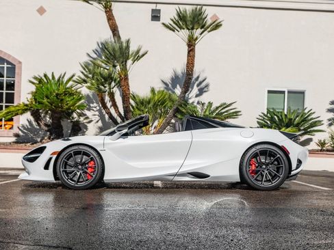 New 2026 McLaren 750S Spider image 3