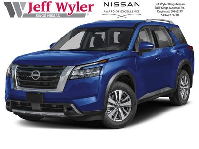 New 2025 Nissan Pathfinder SL w/ SL Premium Package