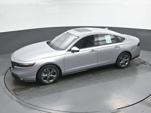 Used 2024 Honda Accord EX-L image 35