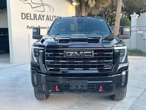 Used 2024 GMC Sierra 2500 AT4 w/ AT4 Premium Plus Package AWD/4WD image 2