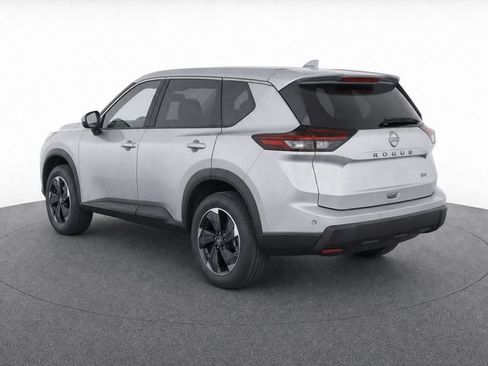 Used 2024 Nissan Rogue SV FWD image 7