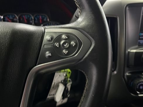 Used 2018 Chevrolet Silverado 1500 LT AWD/4WD image 7