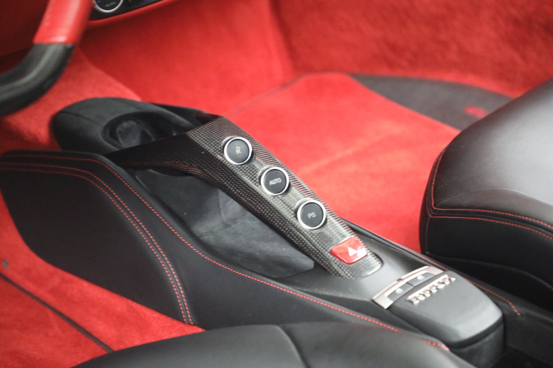 Certified 2018 Ferrari 488 GTB RWD image 19