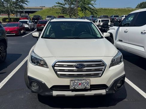 Used 2015 Subaru Outback 2.5i Limited AWD/4WD image 2