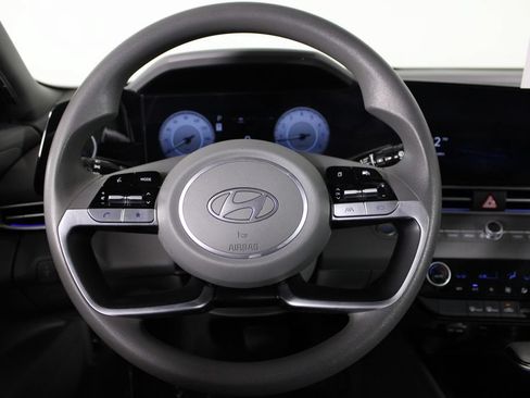 Certified 2024 Hyundai Elantra SEL FWD image 9