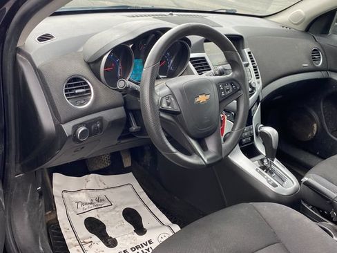 Used 2016 Chevrolet Cruze LT FWD image 5