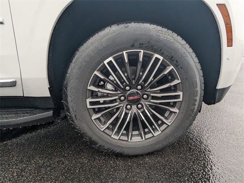 New 2026 GMC Yukon XL Elevation image 11