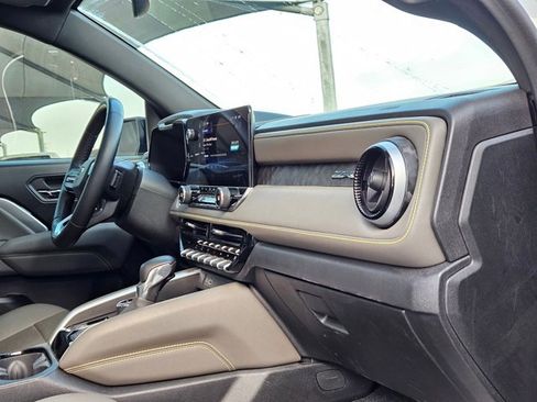 Used 2024 Chevrolet Colorado ZR2 w/ ZR2 Convenience Package III image 20