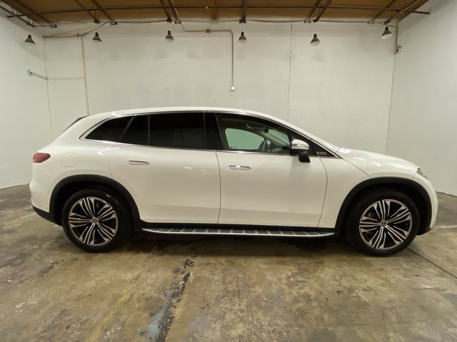Used 2024 Mercedes-Benz EQS 450+ SUV image 6