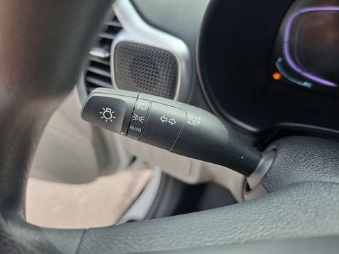 Certified 2025 Kia Soul LX w/ LX Technology Package FWD image 22