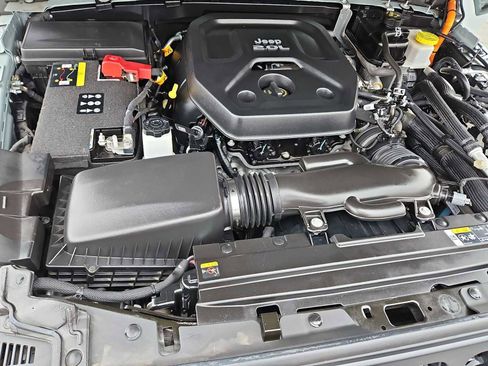 Used 2023 Jeep Wrangler Unlimited Rubicon 4xe w/ Steel Bumper Group image 28