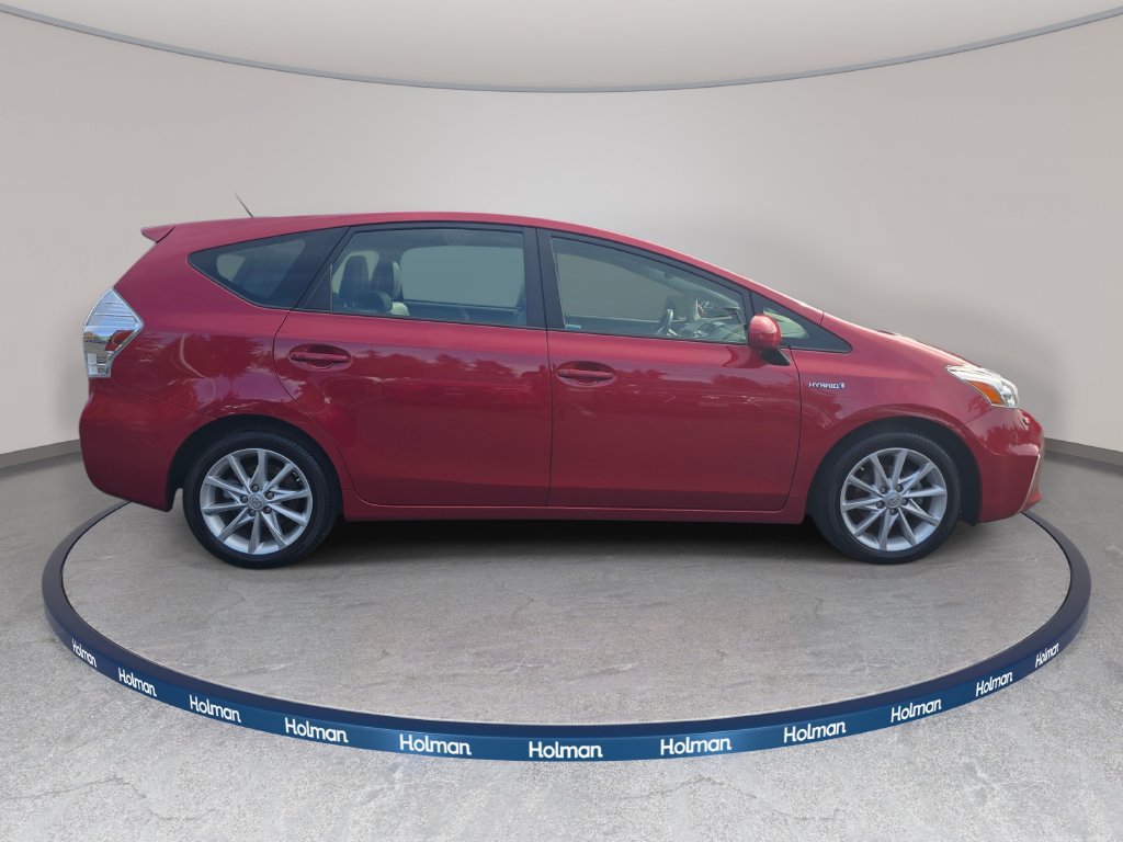 Used 2014 Toyota Prius V Five FWD image 5